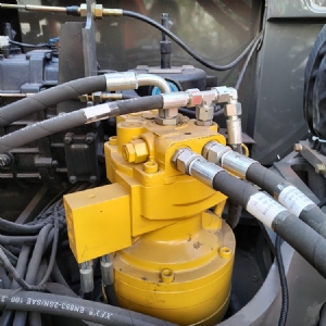 60型輪式挖掘機